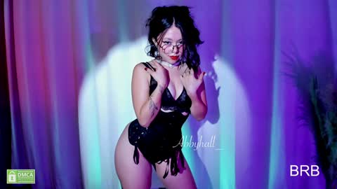 Snapshot of abbyhall__ chatting on 01/31/25, 01:11 INSTAGRAM abby hall82 online show from 01/31/25, 01:11