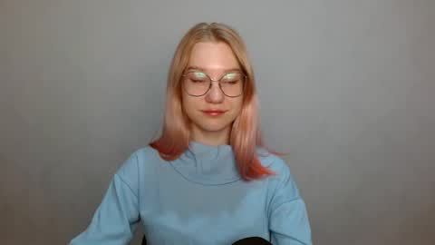 Snapshot of abbymoore__ chatting on 12/20/24, 09:54 Abby Lovense is active online show from 12/20/24, 09:54