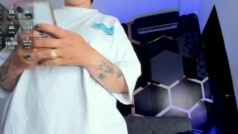 Snapshot of abbysmiitth_ chatting on 11/28/25, 01:47 Abby Smith online show from 11/28/25, 01:47