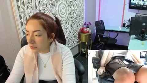 Snapshot of abbystones chatting on 01/22/25, 12:17 Abby Stones online show from 01/22/25, 12:17