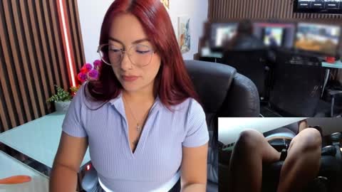Snapshot of abbystones chatting on 02/08/25, 02:49 Abby Stones online show from 02/08/25, 02:49