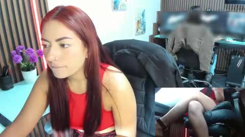 Snapshot of abbystones chatting on 02/14/25, 11:53 Abby Stones online show from 02/14/25, 11:53