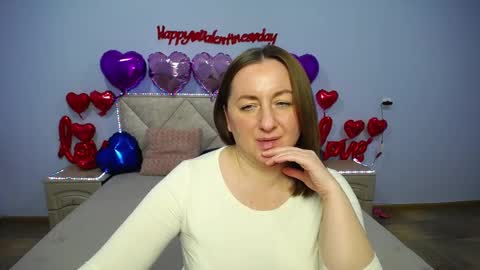 abbytaylorr online show from 02/13/25, 05:33