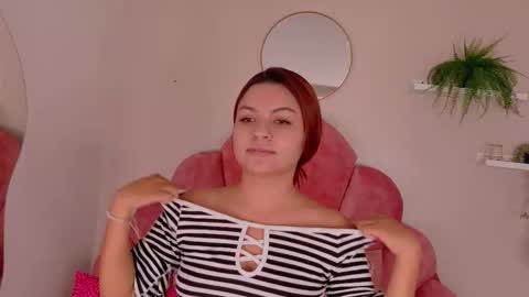Snapshot of abbywathson chatting on 09/19/25, 07:58 A B B Y online show from 09/19/25, 07:58