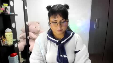 Snapshot of abbyxlee chatting on 12/13/24, 09:46 online show from 12/13/24, 09:46