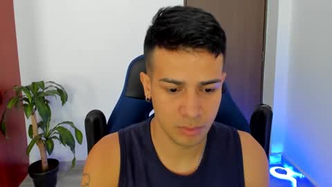 Snapshot of abelasburgo chatting on 10/13/25, 07:36 Independence model AbelAsburgo online show from 10/13/25, 07:36