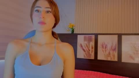 Snapshot of abella_as chatting on 09/19/25, 02:29 Abella online show from 09/19/25, 02:29