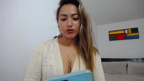 Snapshot of abie_spicy_ chatting on 02/12/25, 12:33 ximena online show from 02/12/25, 12:33