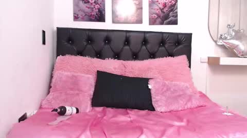 Abigail online show from 09/26/25, 01:09