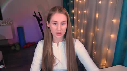 Anna online show from 02/04/25, 07:55