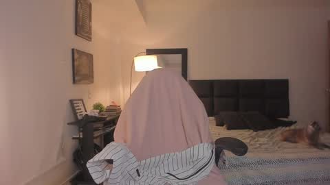 Abigail online show from 12/27/24, 10:16