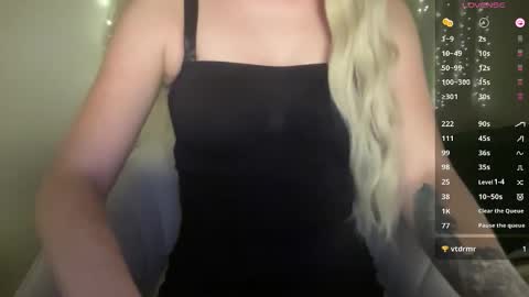 Snapshot of abigailsage chatting on 11/28/25, 11:40 AbigailSage online show from 11/28/25, 11:40