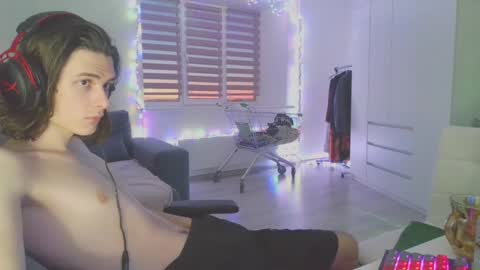 hi  cum in pvt noi extra tip online show from 12/07/24, 12:24