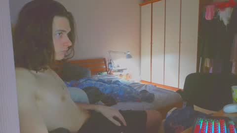 hi  cum in pvt noi extra tip online show from 01/03/25, 11:35