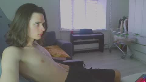 hi  cum in pvt noi extra tip online show from 02/08/25, 11:33