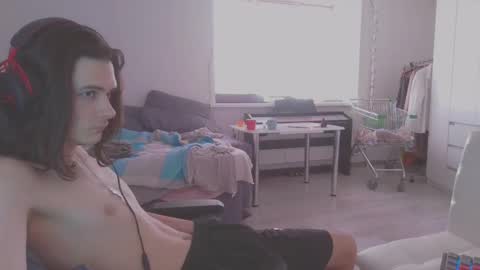 hi  cum in pvt noi extra tip online show from 02/25/25, 12:24