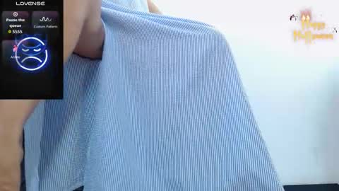 Abril Beltran online show from 10/15/25, 11:27