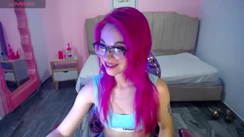 Snapshot of abril_ch_ chatting on 09/22/25, 10:50 abril_ch_ online show from 09/22/25, 10:50