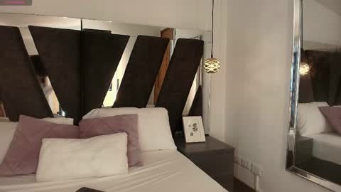  Abril  online show from 10/10/25, 07:57