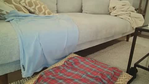 Snapshot of absabs60 chatting on 12/30/24, 01:15 NYC guy online show from 12/30/24, 01:15