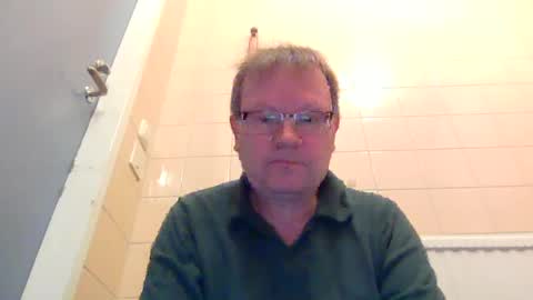Snapshot of accel4 chatting on 01/10/25, 08:07 accel4 online show from 01/10/25, 08:07