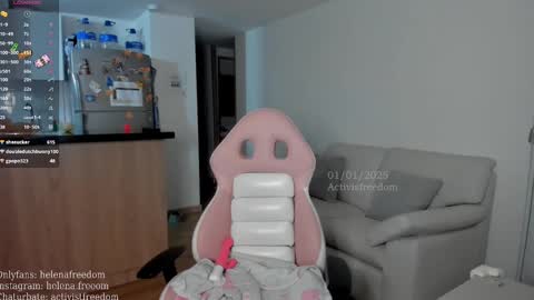 Helena online show from 01/02/25, 01:38