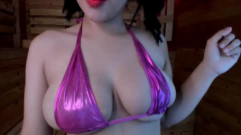 Snapshot of ada_sienna chatting on 03/04/25, 12:33 ADHARA online show from 03/04/25, 12:33