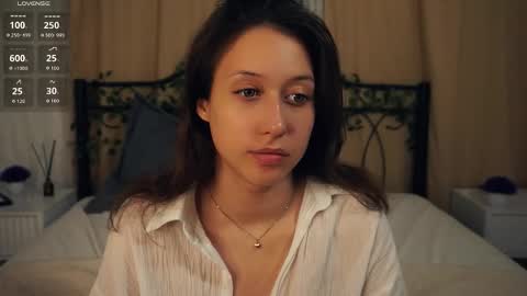 Lily n Jenny online show from 09/19/25, 05:24