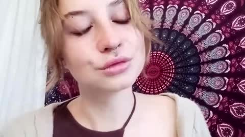 Snapshot of adalyndirty chatting on 10/07/25, 06:21 Adalyn online show from 10/07/25, 06:21