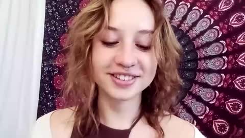 Snapshot of adalyndirty chatting on 10/08/25, 06:33 Adalyn online show from 10/08/25, 06:33