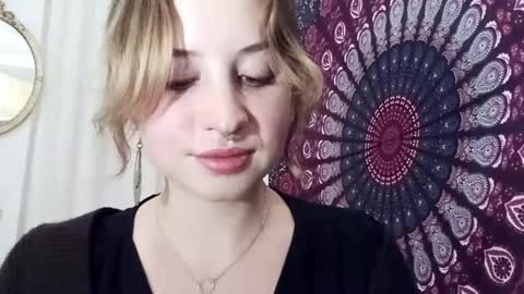 Snapshot of adalyndirty chatting on 10/17/25, 07:05 Adalyn online show from 10/17/25, 07:05