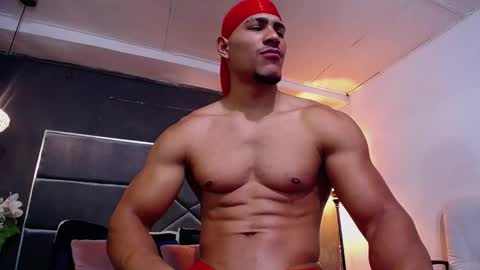 adam_fit19cm online show from 10/23/25, 02:05