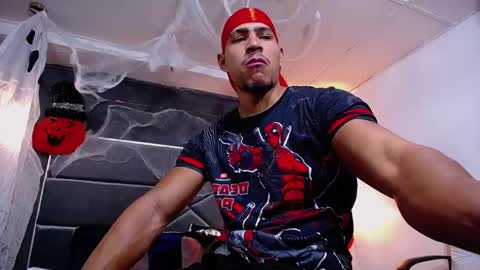 adam_fit19cm online show from 11/01/25, 01:57