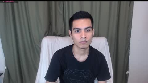 Snapshot of adam_sinclair chatting on 10/29/25, 04:04 adam_sinclair online show from 10/29/25, 04:04