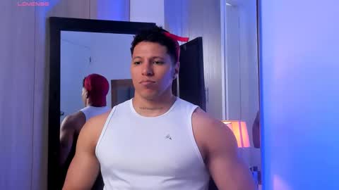 adambrocs1 online show from 10/19/25, 05:24