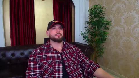 Snapshot of adamjameson chatting on 11/01/25, 05:20 AdamJameson online show from 11/01/25, 05:20