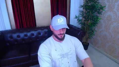 Snapshot of adamjameson chatting on 11/03/25, 05:42 AdamJameson online show from 11/03/25, 05:42