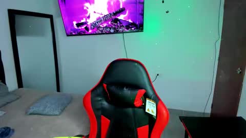 Adams online show from 09/26/25, 11:20