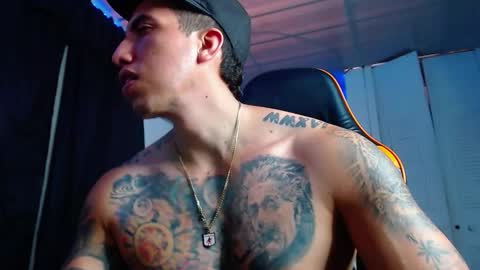 Snapshot of adan_hudson chatting on 10/27/25, 04:33 Anderson online show from 10/27/25, 04:33