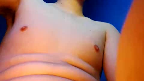 Snapshot of adanflores28 chatting on 11/17/25, 07:03 adanflores28 online show from 11/17/25, 07:03