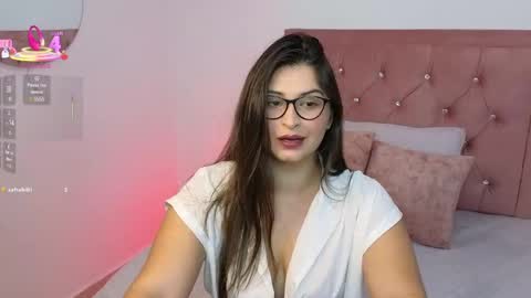 Snapshot of adara_lennox chatting on 02/24/25, 09:09 ADARA online show from 02/24/25, 09:09