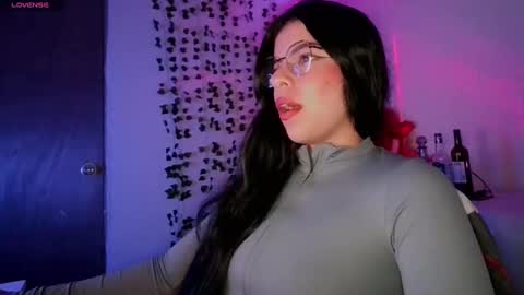 Adara online show from 03/10/25, 01:01