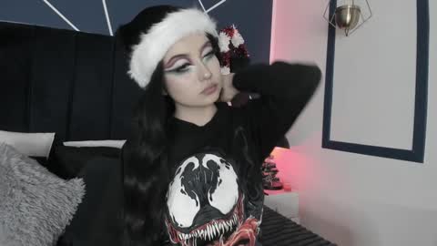 Snapshot of adeelinee chatting on 12/12/24, 07:37 Ade online show from 12/12/24, 07:37