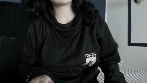 Snapshot of adeelinee chatting on 02/22/25, 07:36 Ade online show from 02/22/25, 07:36