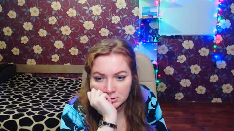 Snapshot of adel_redhead_ chatting on 02/01/25, 07:02 Adel online show from 02/01/25, 07:02