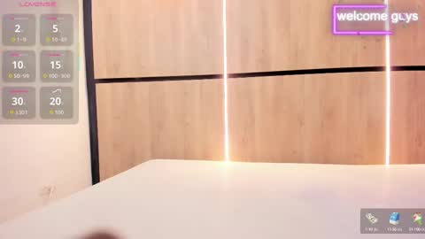 adela chase online show from 10/17/25, 02:59