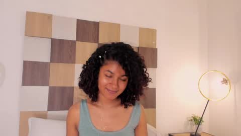 Snapshot of adele_carter_ chatting on 12/23/24, 07:52 Andrea online show from 12/23/24, 07:52
