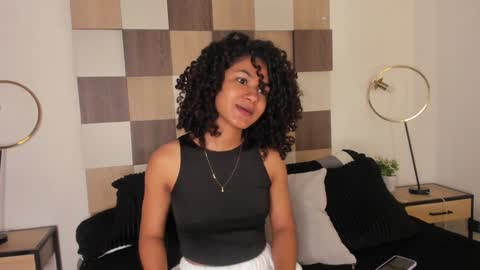 Snapshot of adele_carter_ chatting on 01/06/25, 12:02 Andrea online show from 01/06/25, 12:02