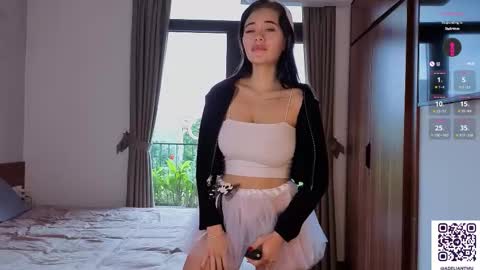 Snapshot of adelia_ntmu chatting on 11/02/25, 01:08 Adelia online show from 11/02/25, 01:08