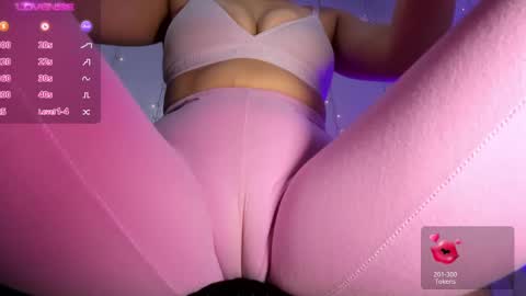 adelinaconte1 online show from 02/21/25, 07:10